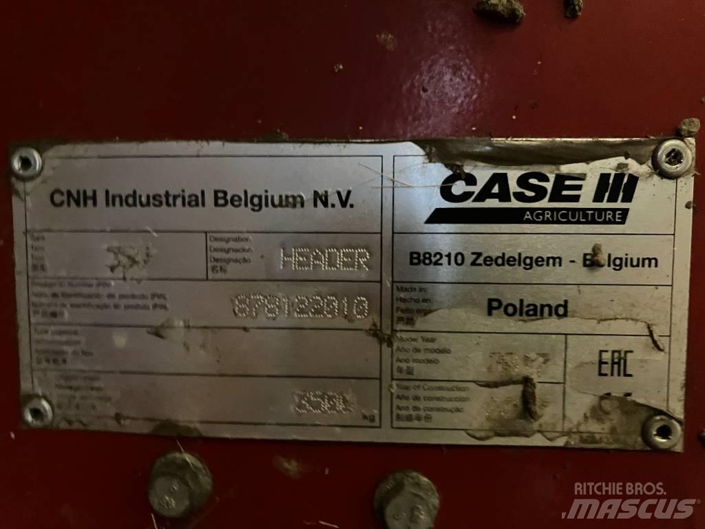 Case IH Axial 8240 Teraviljakombainid