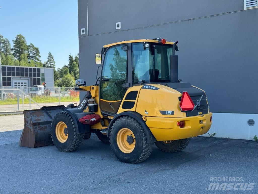 Volvo L 25 F Rataslaadurid