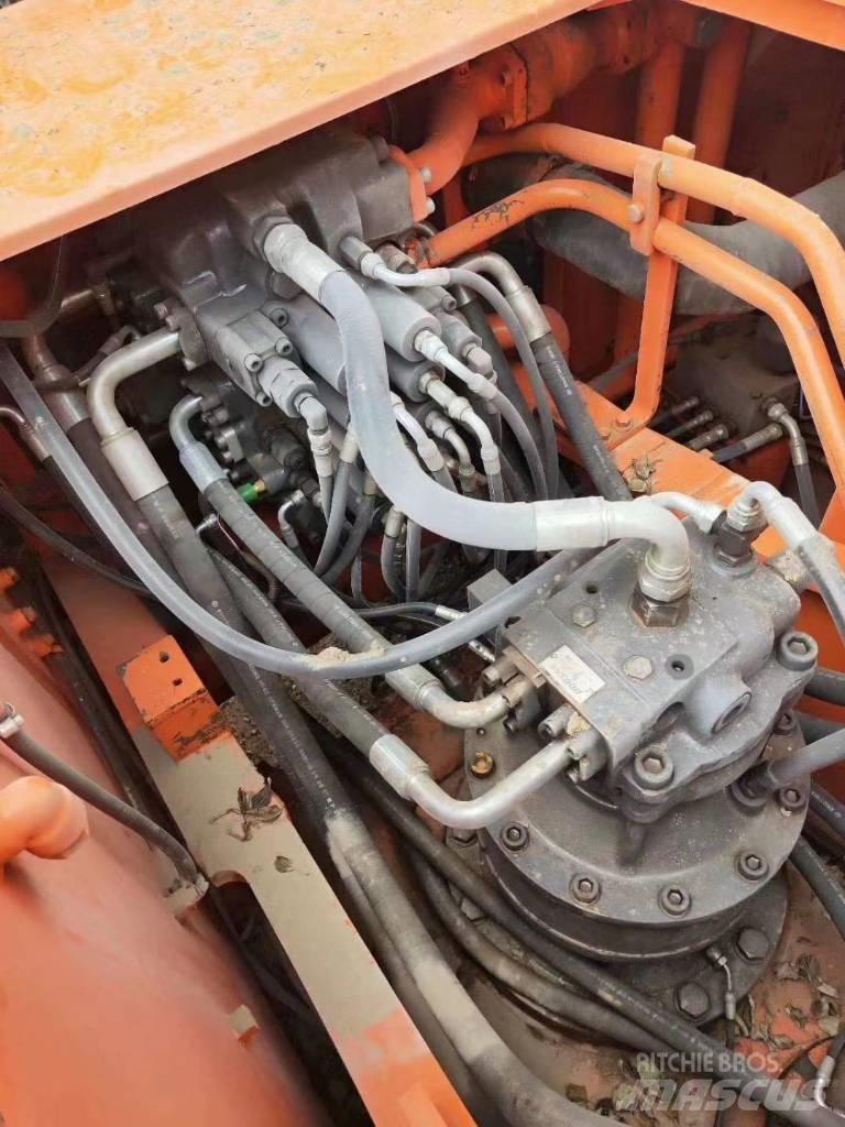 Doosan DX 300 LC Roomikekskavaatorid
