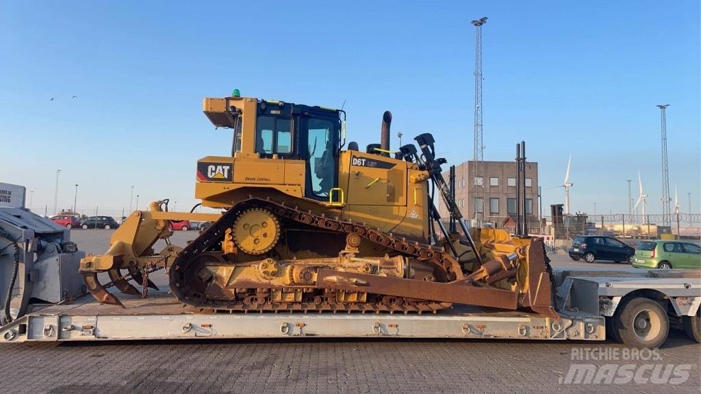 CAT D 6 T LGP D6T Buldooserid