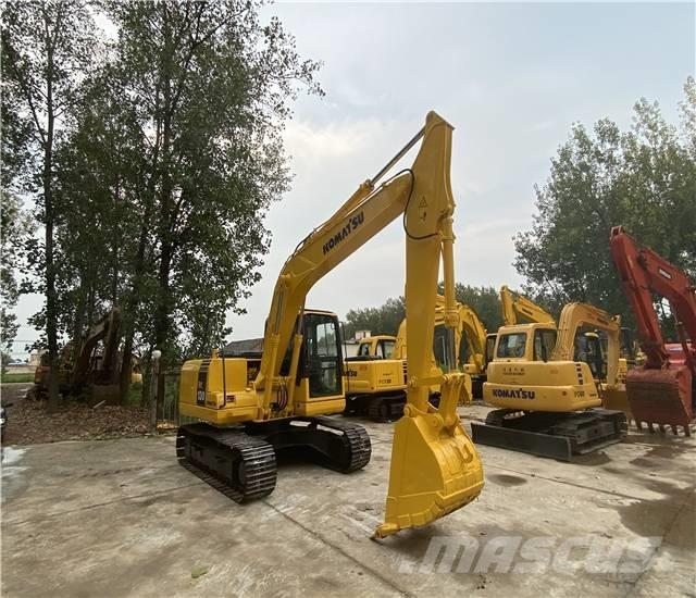 Komatsu PC130 Roomikekskavaatorid