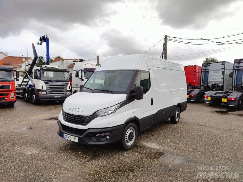 Iveco Daily 35 S 16 Kaubikud