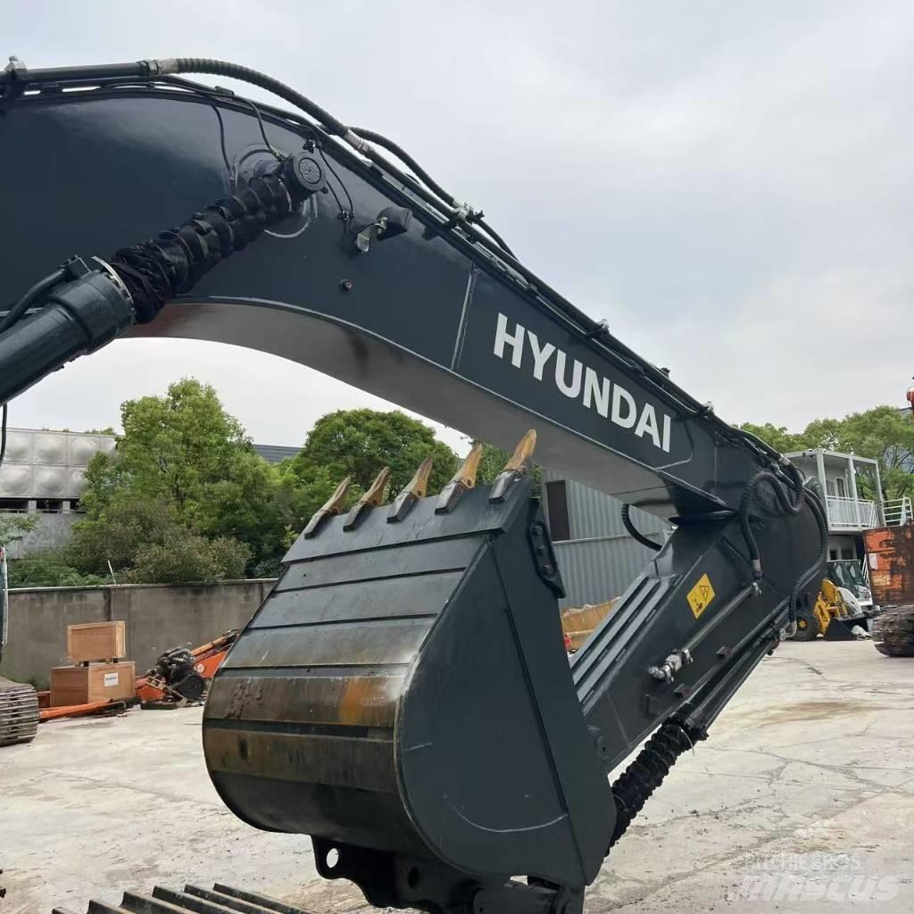 Hyundai 330LC-9T Roomikekskavaatorid