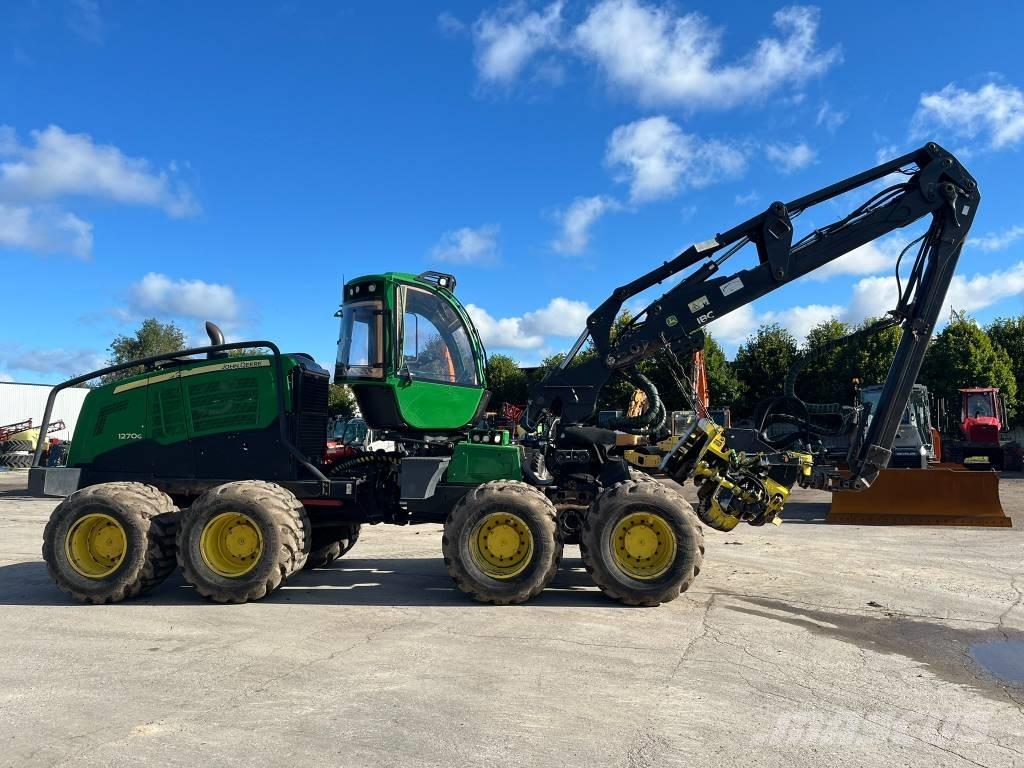 John Deere 1270G 8W Harvesterid
