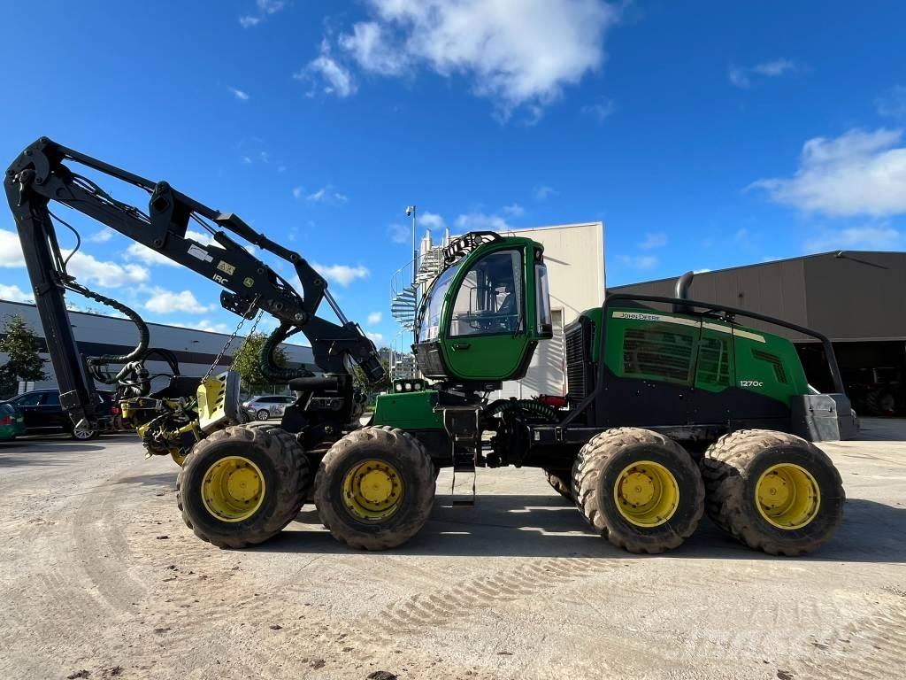 John Deere 1270G 8W Harvesterid