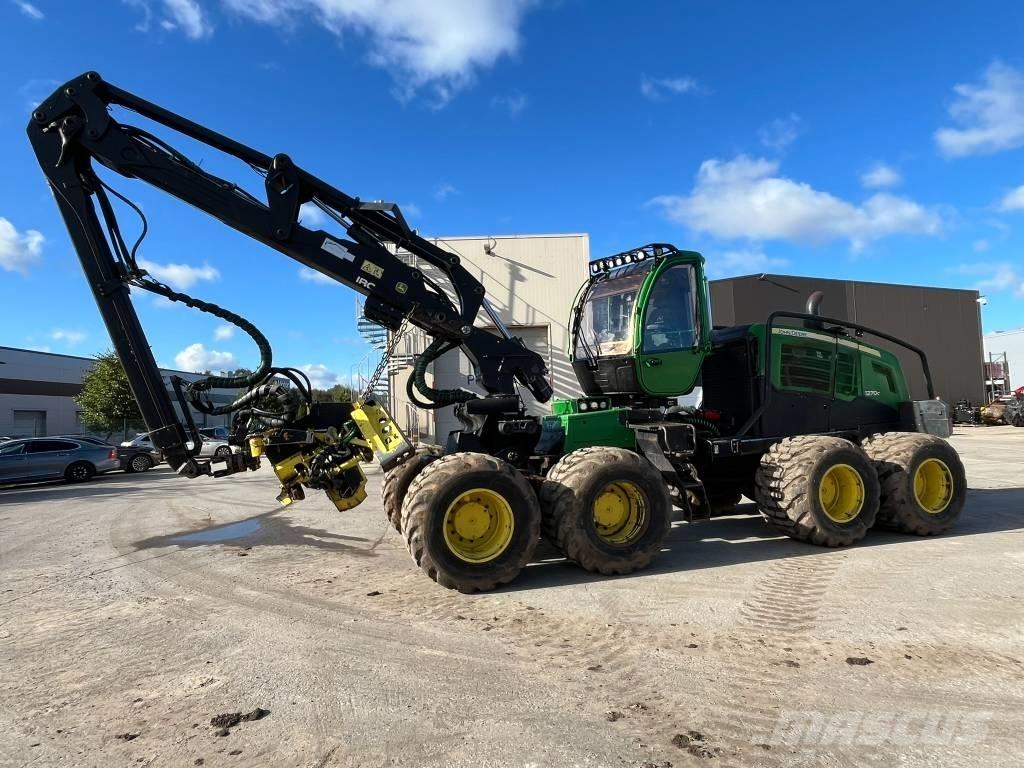 John Deere 1270G 8W Harvesterid