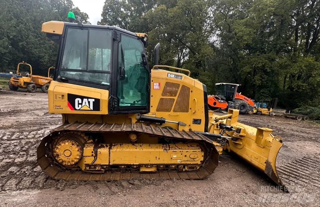 CAT D 4 K 2 LGP Buldooserid