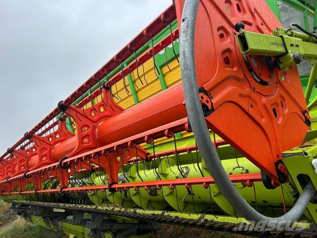 CLAAS Lexion 670 4x4 Teraviljakombainid