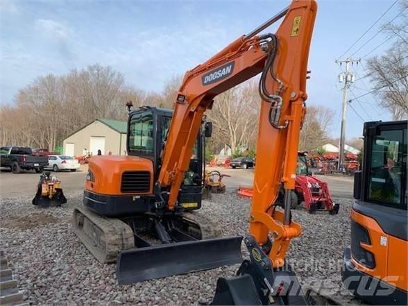 Doosan DX62R-3 Roomikekskavaatorid