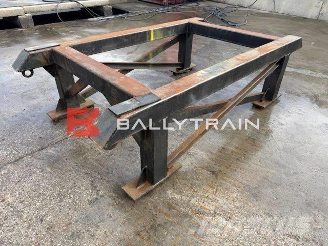  Work Benches Purustid