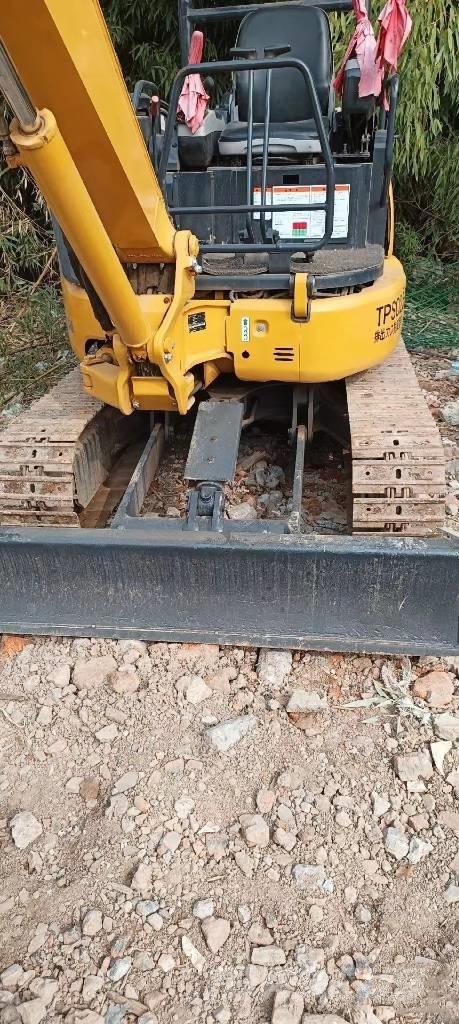 Komatsu PC35 Miniekskavaatorid < 7 t