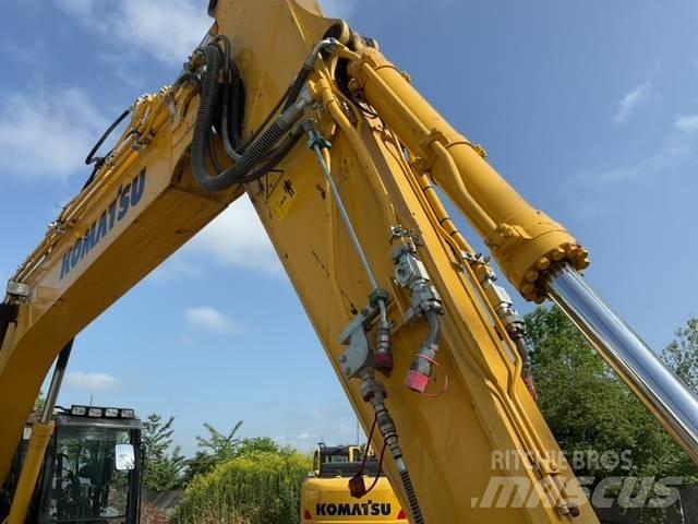 Komatsu PC 240 NLC Roomikekskavaatorid