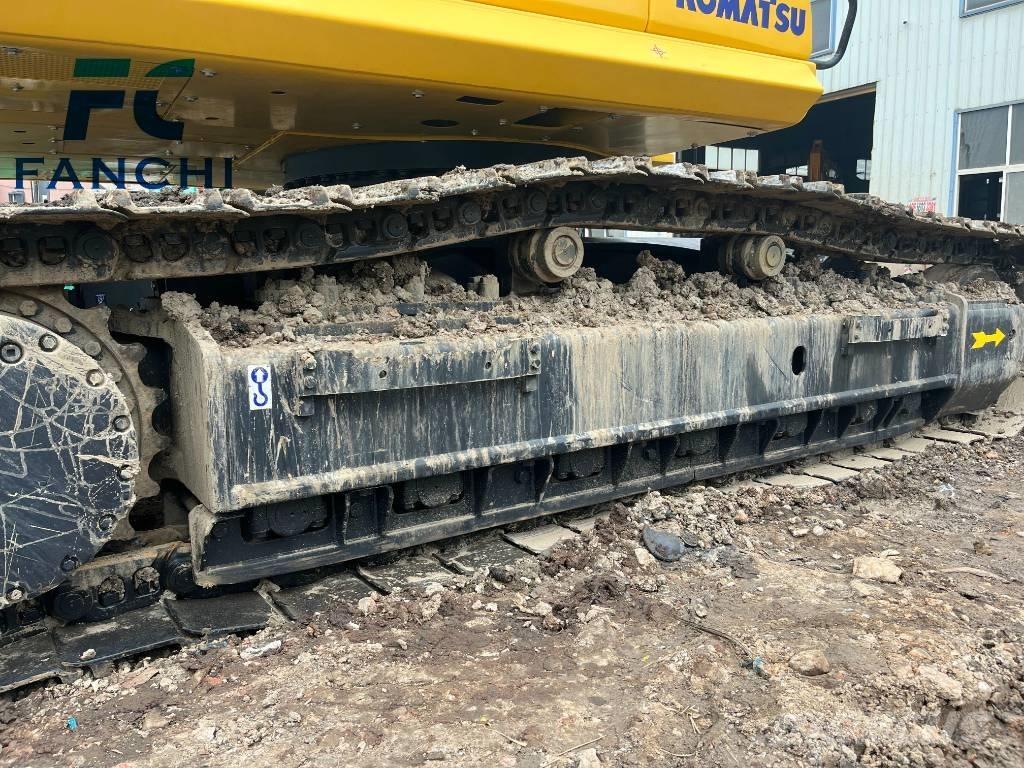 Komatsu PC450-8 Roomikekskavaatorid