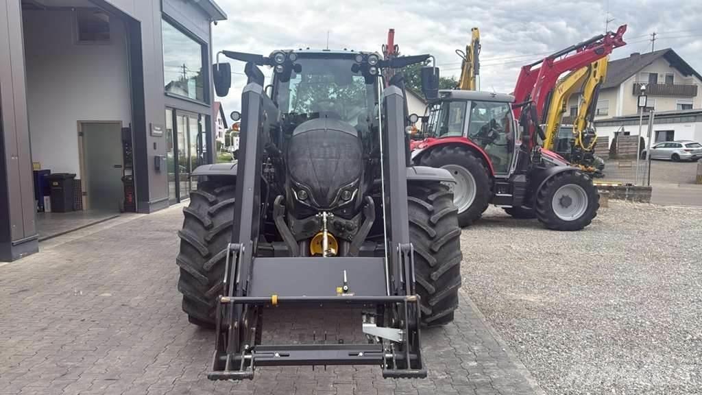 Valtra N175 Traktorid