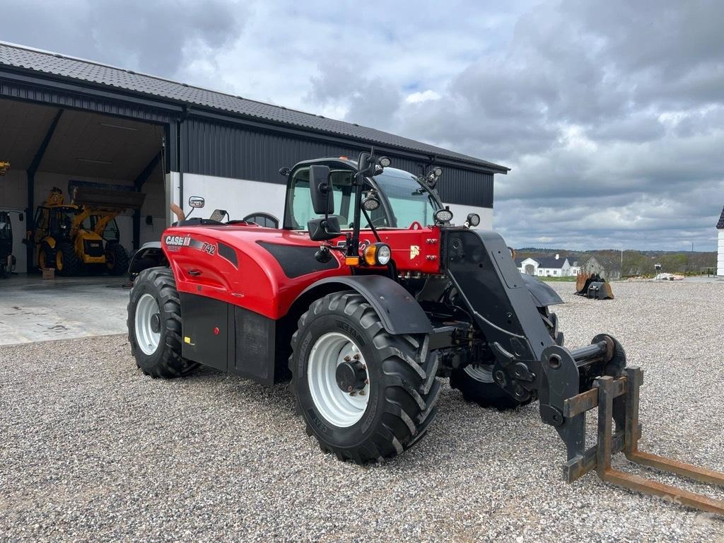Case IH Farmlift 742 Teleskooplaadurid