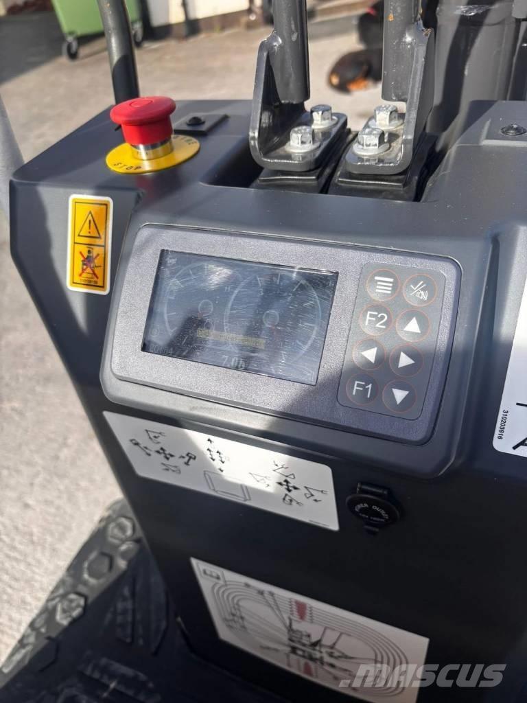 XCMG XE10E Miniekskavaatorid < 7 t