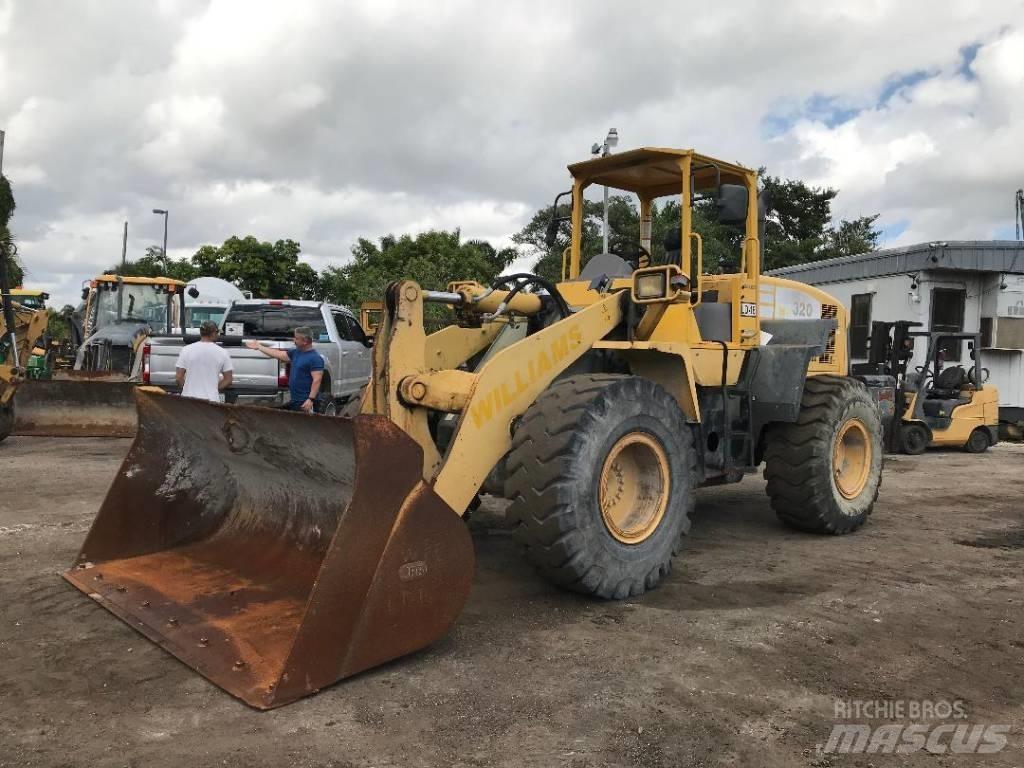 Komatsu WA320-5 Rataslaadurid