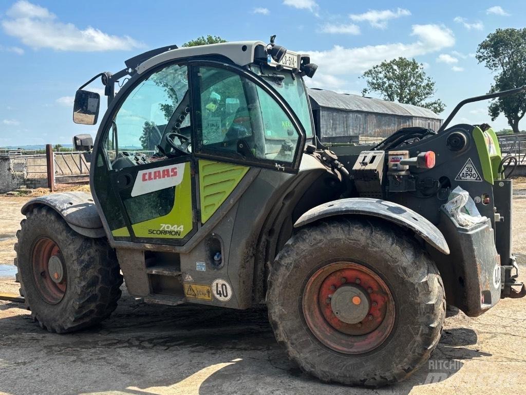 CLAAS Scorpion 7044 Põllumajanduslikud teleskoopkäitlejad