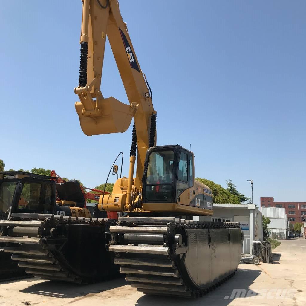 CAT 320 D Amfiib ekskavaatorid