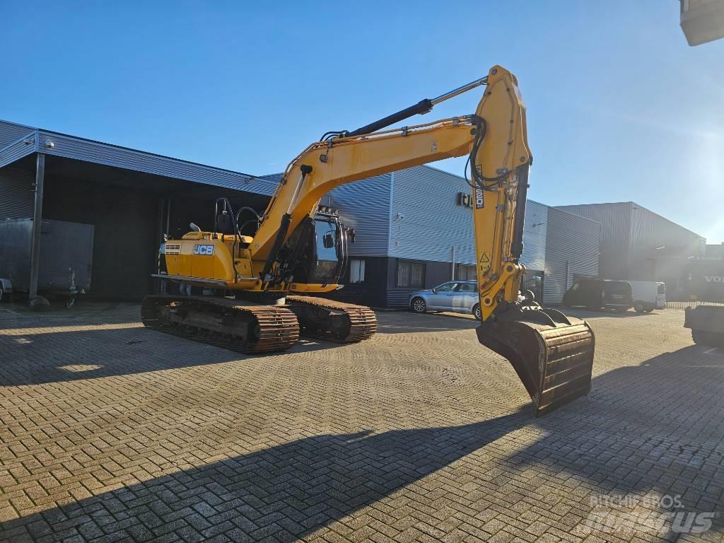 JCB JS 220 LC Roomikekskavaatorid