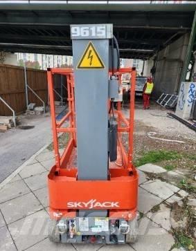 SkyJack SJ 12 Käärtõstukid