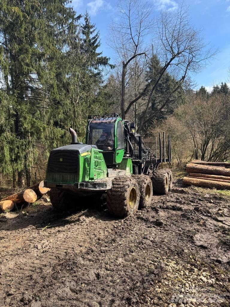 John Deere 1510 E Forwarderid