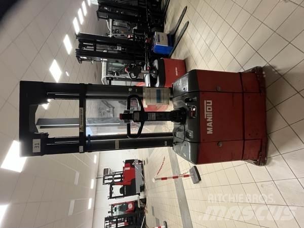 Manitou ES 513 Platvormiga virnastajad