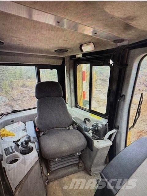 CAT D 6 T Buldooserid
