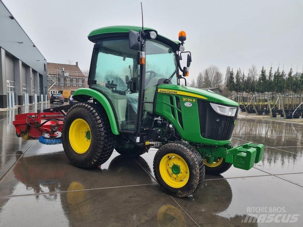 John Deere 3039R Traktorid