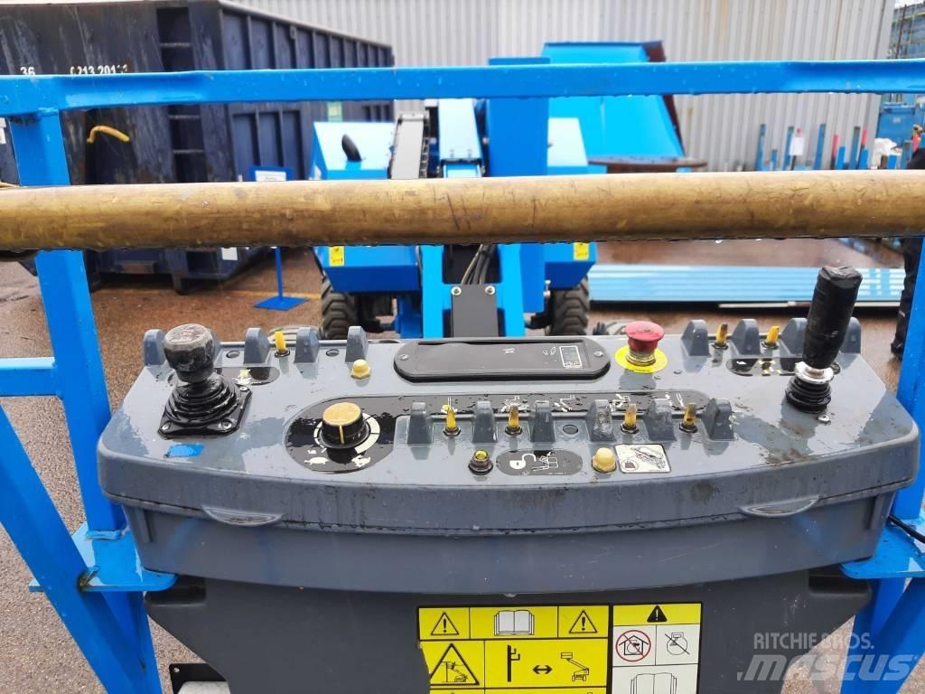 JLG H 340 AJ Iseliikuvad poomtõstukid