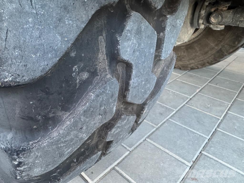 Liebherr L 506 Rataslaadurid