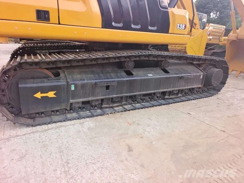 CAT 336 Roomikekskavaatorid