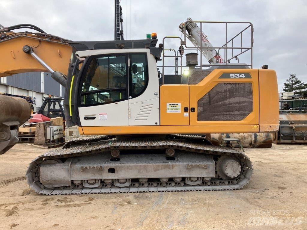 Liebherr R 934 Roomikekskavaatorid