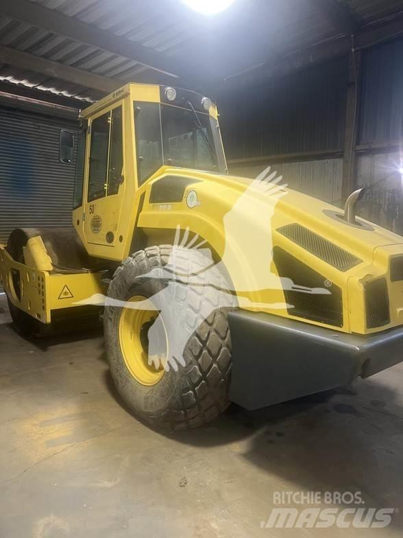 Bomag BW213D-4 Ühe trumliga rullid