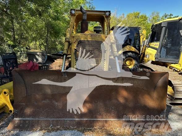 CAT D6D Buldooserid