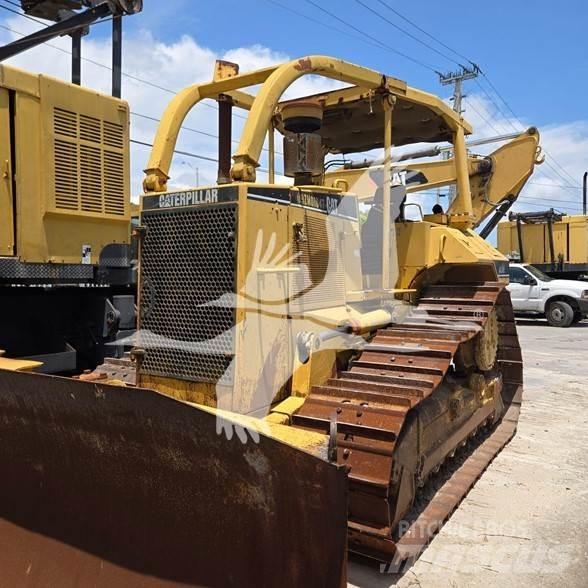 CAT D6M Buldooserid