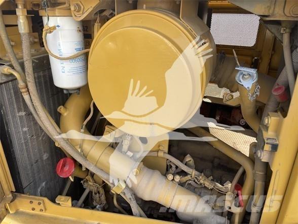 CAT D6R Buldooserid