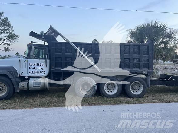 Mack RD688S Kallurid