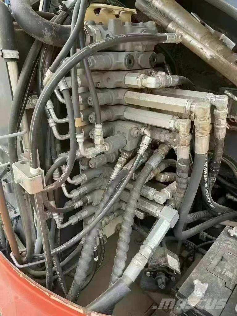 Kubota 165 Roomikekskavaatorid