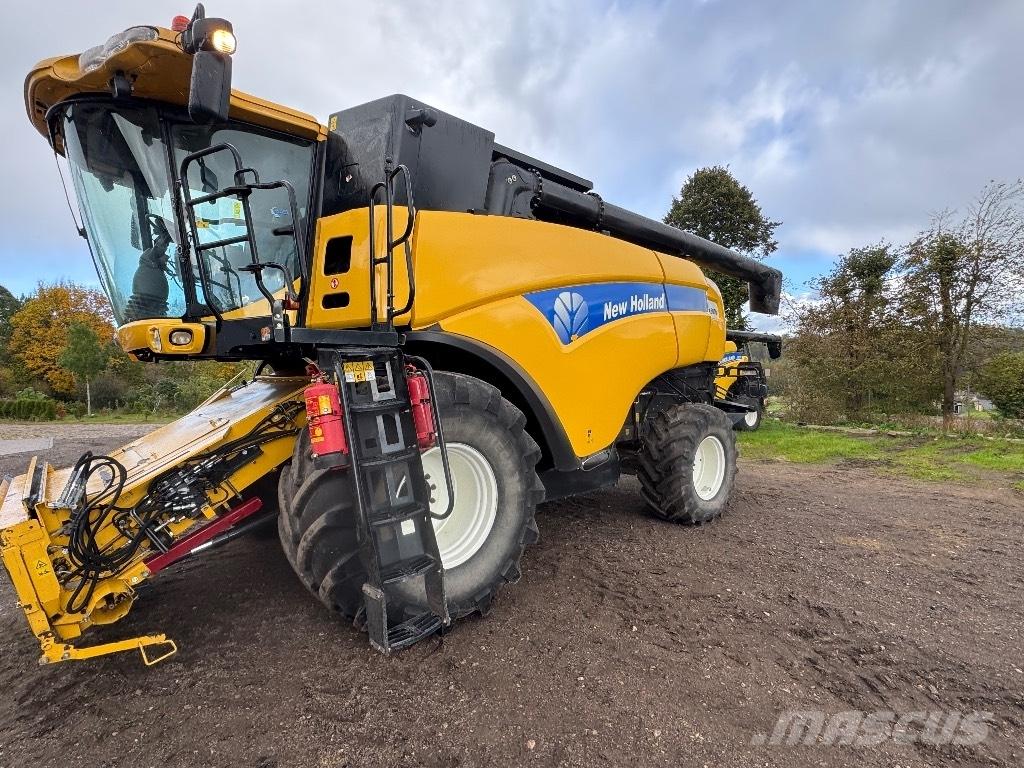 New Holland CX 8070 Teraviljakombainid