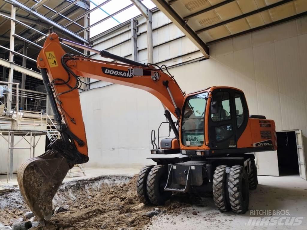 Doosan DX 150W-9C Ratasekskavaatorid
