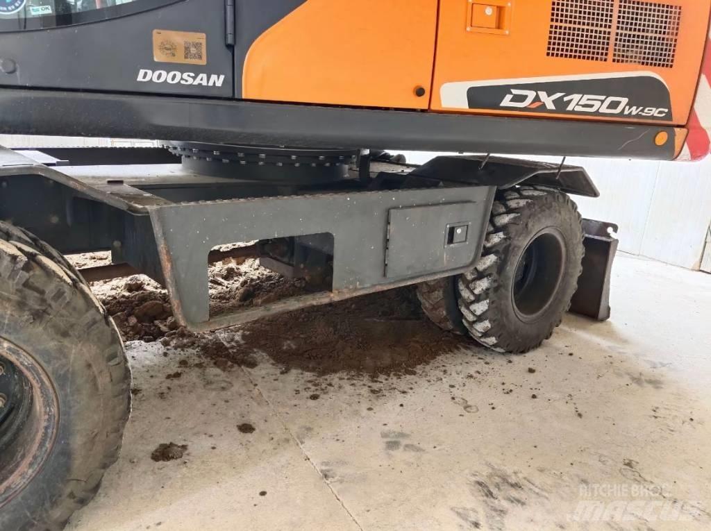 Doosan DX 150W-9C Ratasekskavaatorid
