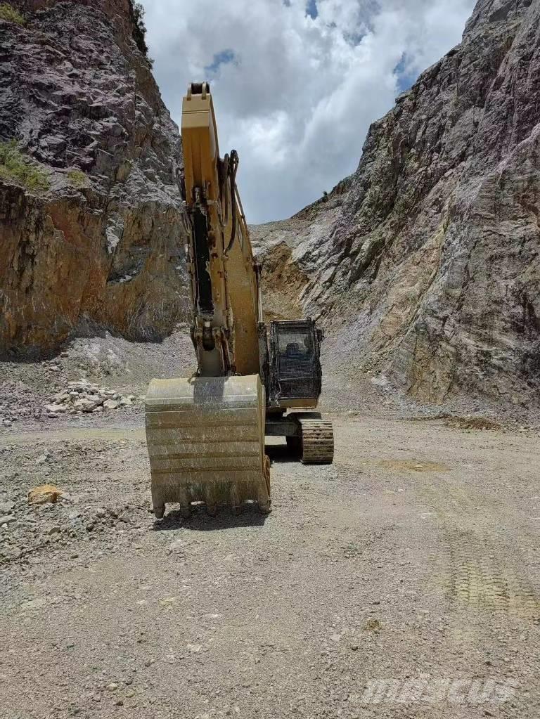 CAT 330GC Roomikekskavaatorid