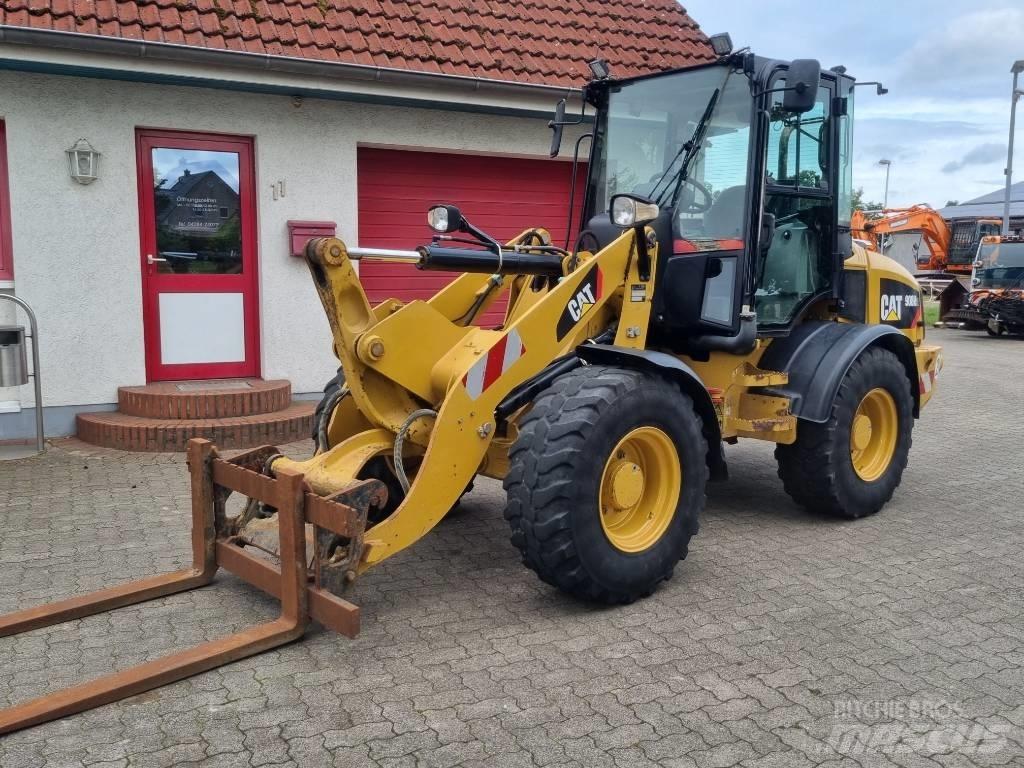 CAT 908 H 2 Rataslaadurid