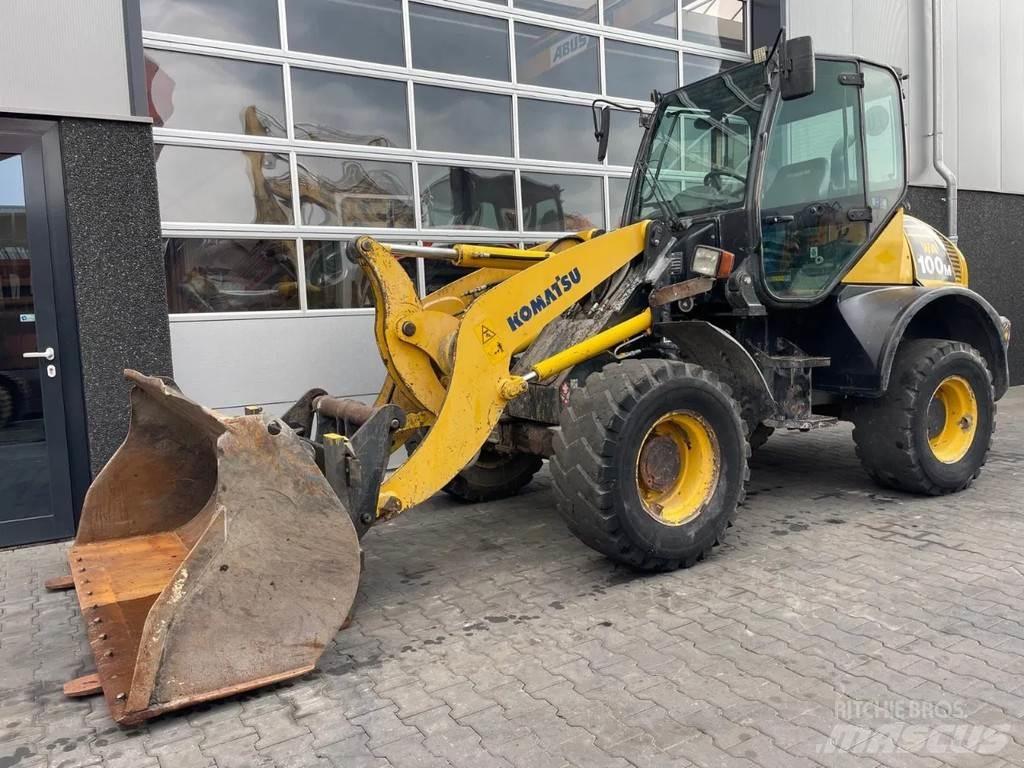 Komatsu WA100 Rataslaadurid