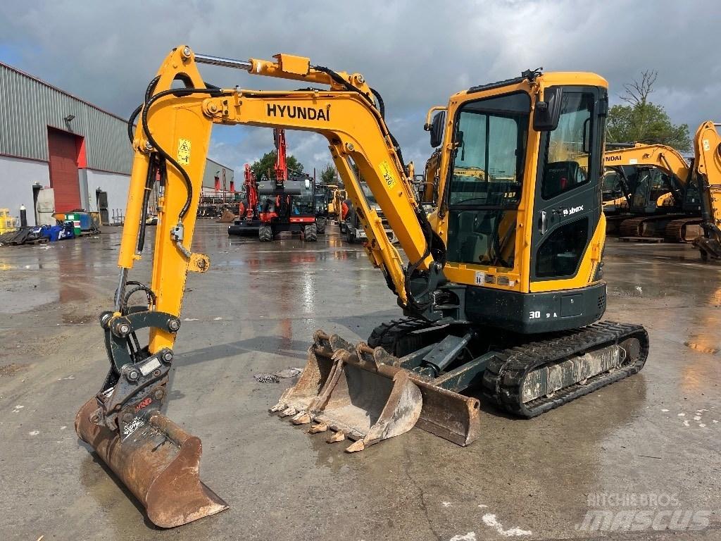 Hyundai R30 Z-9AK Miniekskavaatorid < 7 t