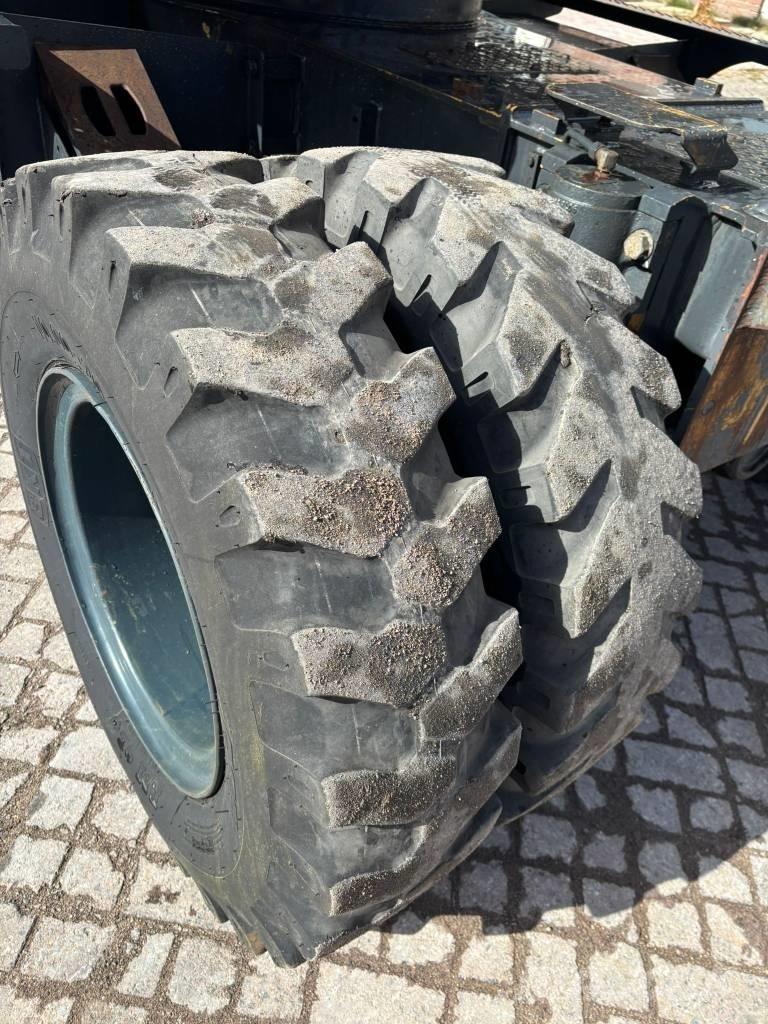 Hyundai 140W-7A Ratasekskavaatorid