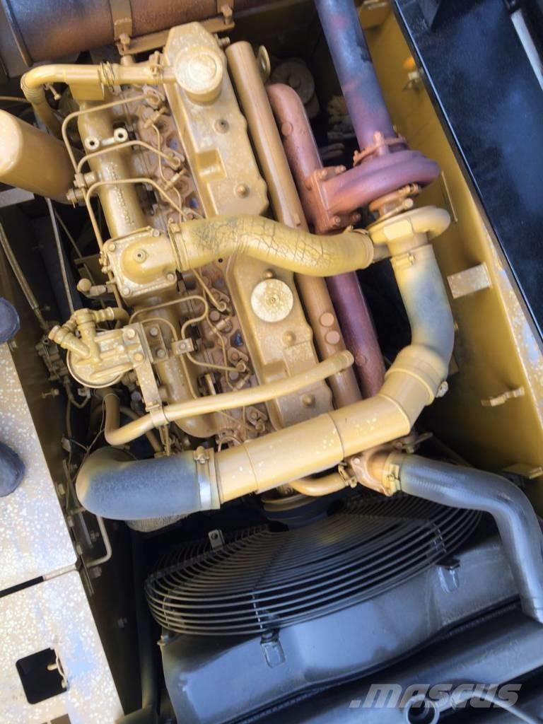 CAT 320 B Roomikekskavaatorid