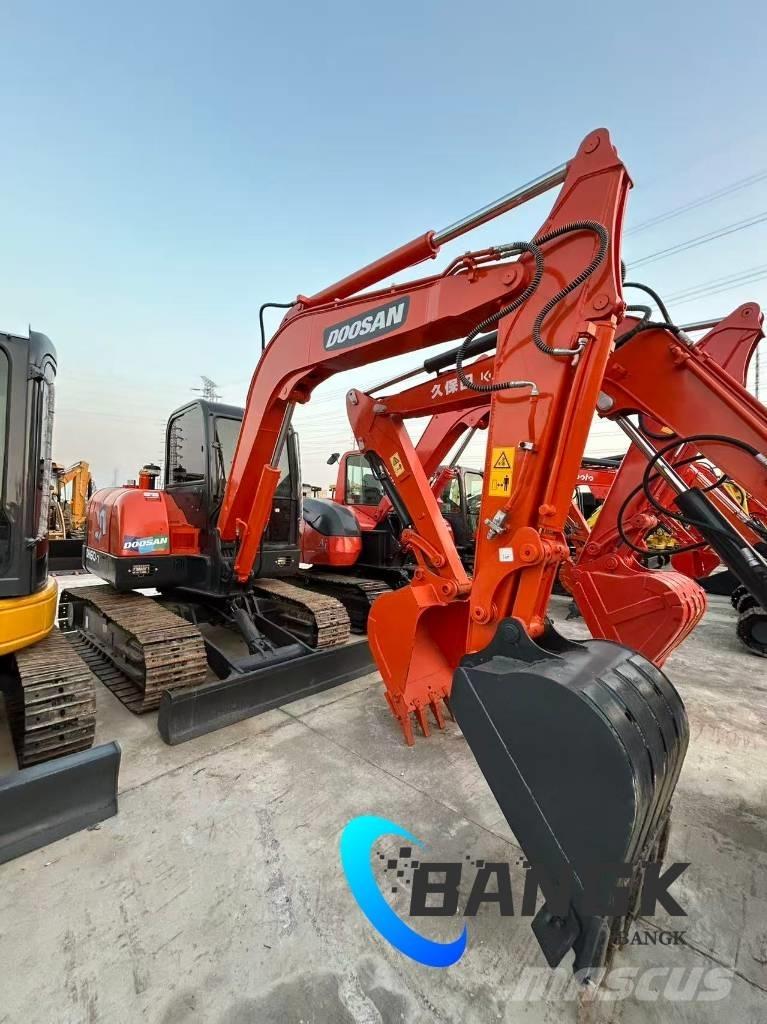 Kubota DH60-7-201 Roomikekskavaatorid