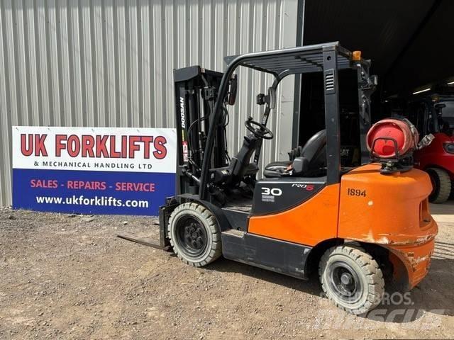 Doosan G 30 E-5 Gaasitõstukid